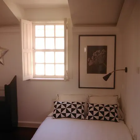 Ana's House Lisbon
